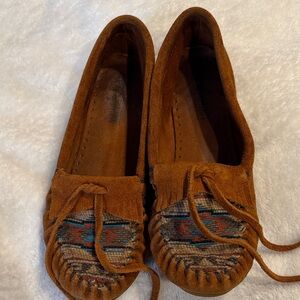 Minnetonka Tan and Multicolor Moccasins